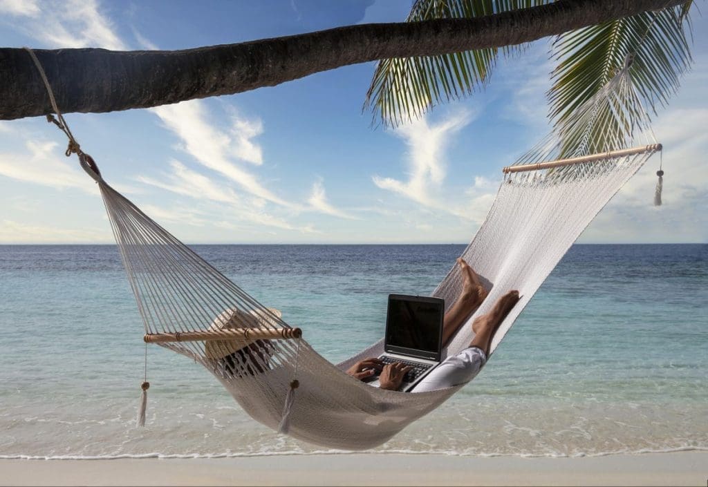 If You’re Part of the Mobile Workforce, the Caribbean is the Best Desk